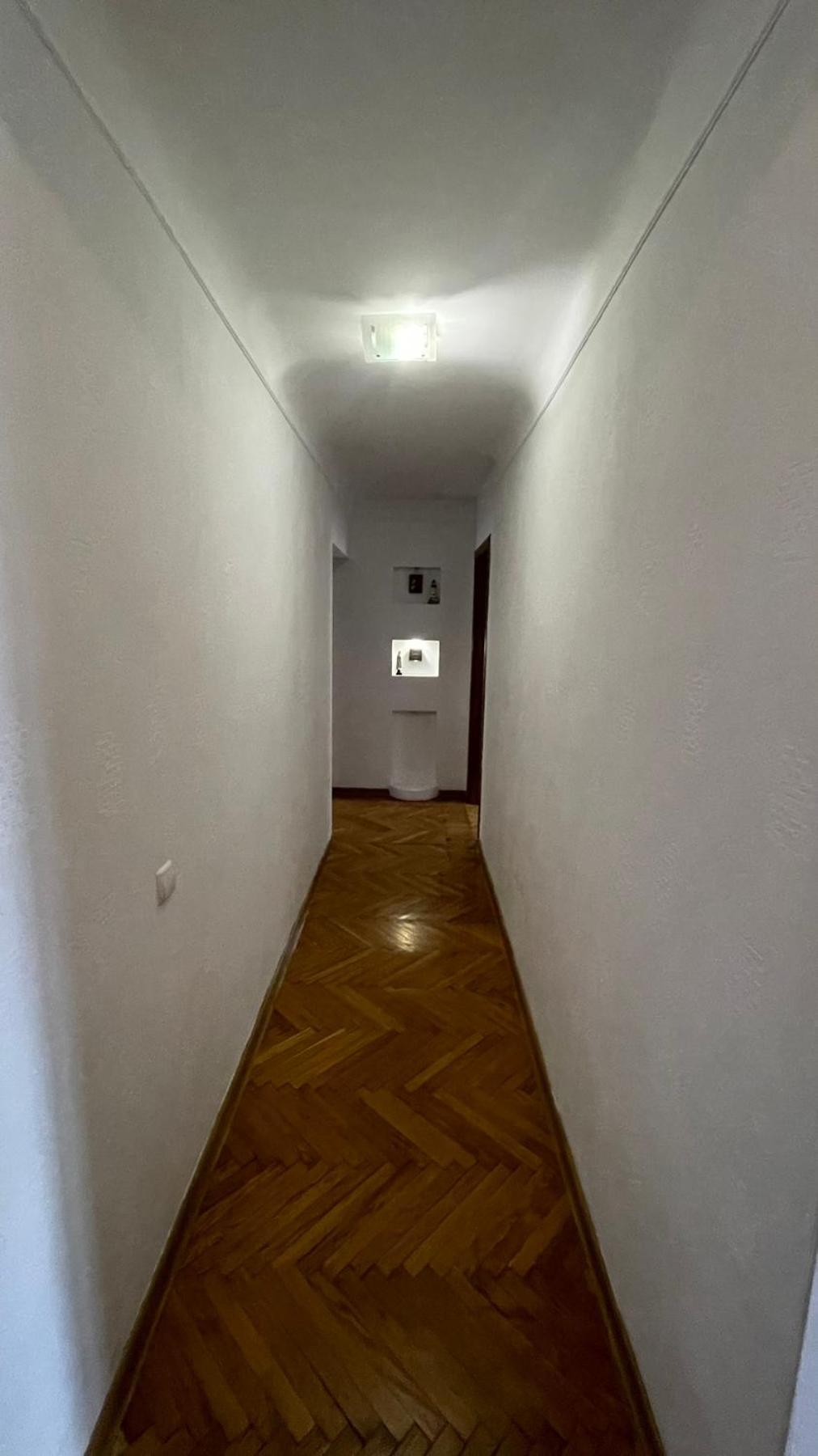 3- Х Комнатная Квартира В Центре Rivne Esterno foto